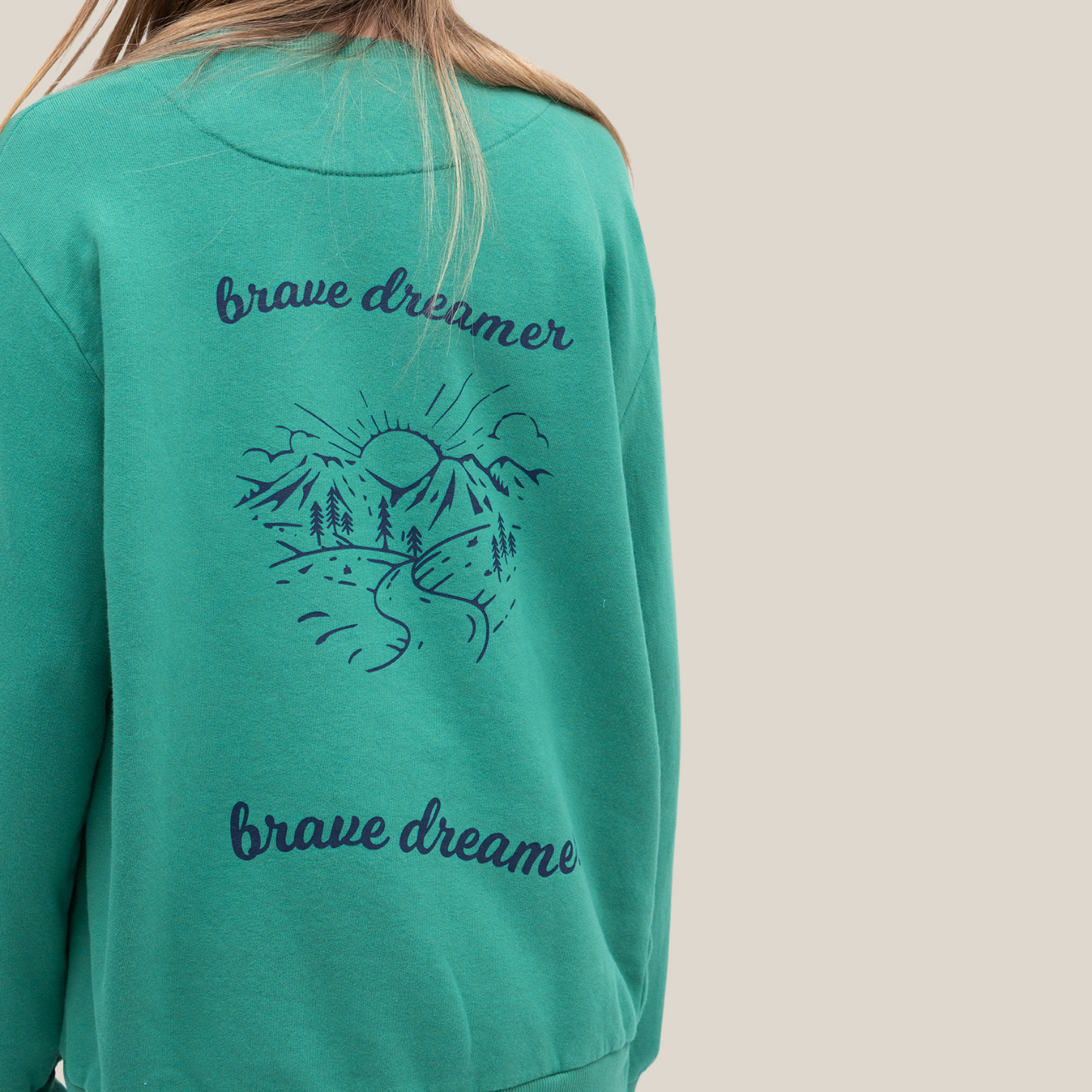 BRAVE DREAMER REGULAR CREWNECK